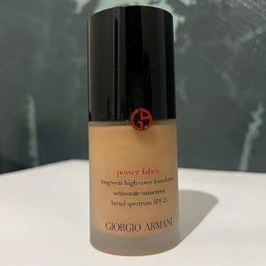 Giorgio Armani Power Fabric Longwear High Cover Foundation in Shade 7.5